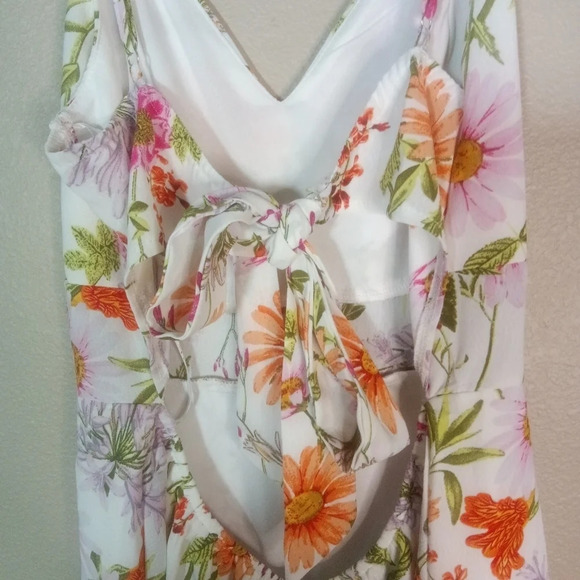 Lulus White Floral Print Tie Back Romper Medium - Picture 10 of 16
